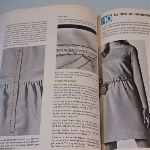 Simplicity Sewing Book 1969 Illustrated Paperback - Picture 12 of 13